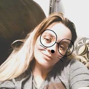 Meet your Posher, Crystal